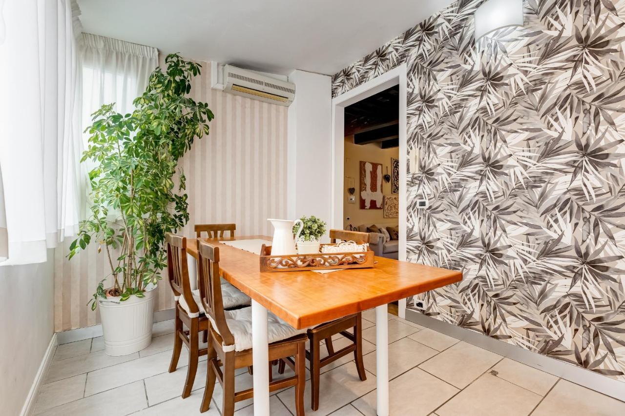 Piazza Di Spagna Fantastic Apartment Rome Luaran gambar