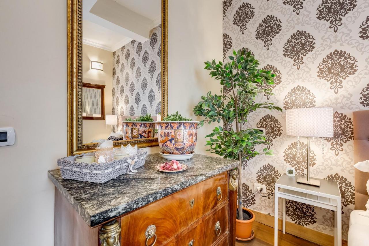 Piazza Di Spagna Fantastic Apartment Rome Luaran gambar